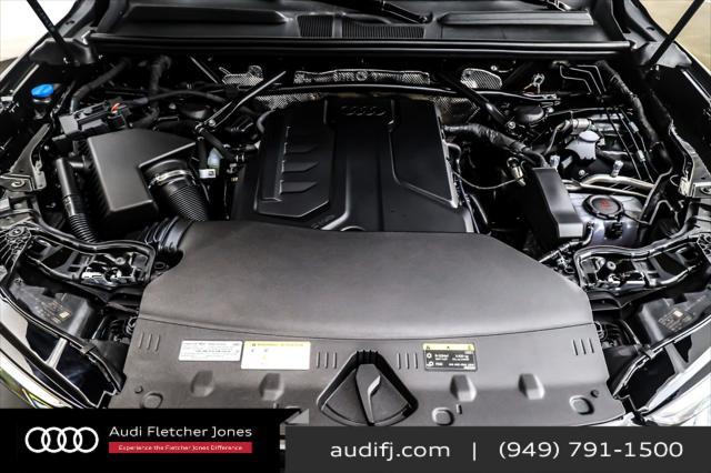 Photo of 2025 Mythos Black Metallic Audi Q5