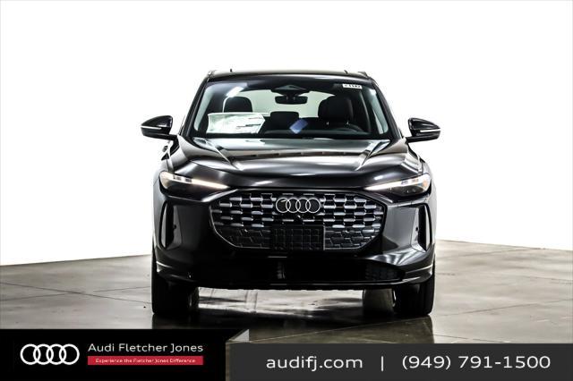 Photo of 2025 Mythos Black Metallic Audi Q5