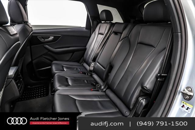 Photo of 2023 Satellite Silver Metallic Audi Q7