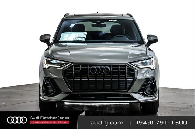 Photo of 2025 Chronos Gray Metallic Audi Q3
