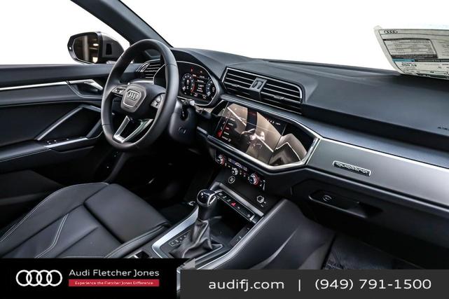 Photo of 2025 Chronos Gray Metallic Audi Q3