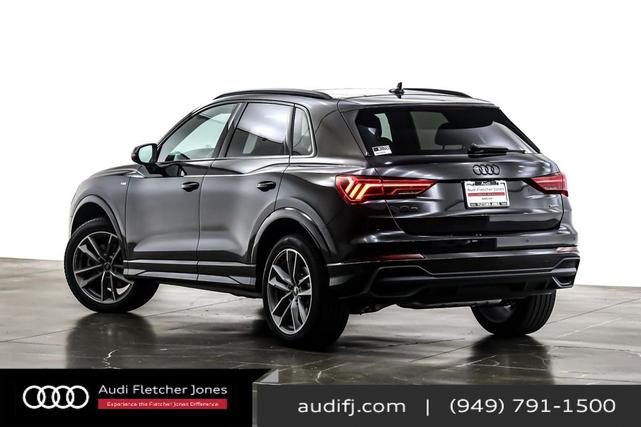 Photo of 2025 Mythos Black Metallic Audi Q3