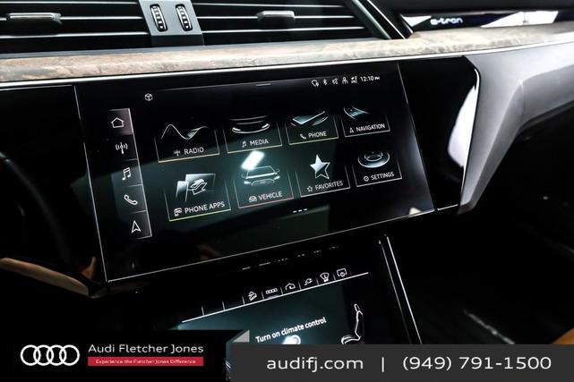 Photo of 2022 Navarra Blue Metallic Audi e-tron Sportback