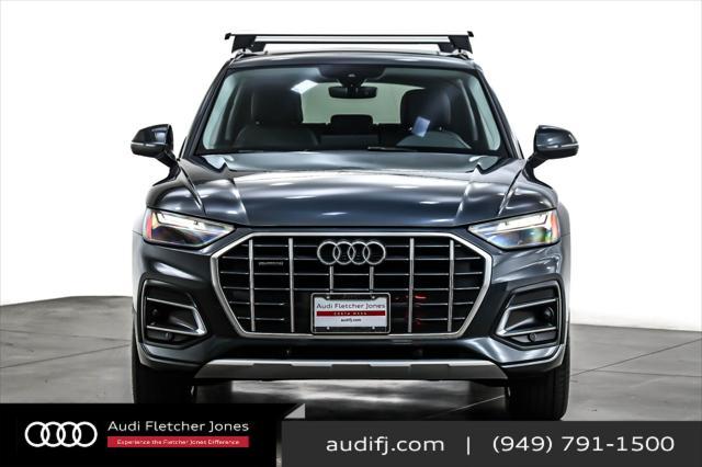 Photo of 2024 Manhattan Gray Metallic Audi Q5