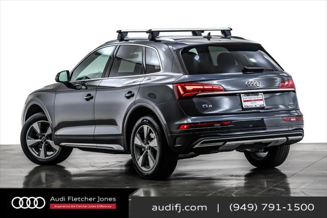 Photo of 2024 Manhattan Gray Metallic Audi Q5