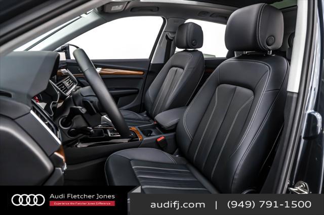 Photo of 2024 Manhattan Gray Metallic Audi Q5