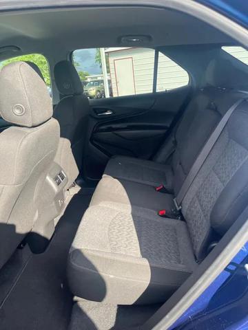 Photo of 2022 Blue Chevrolet Equinox