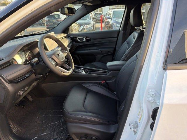 Photo of 2026 Bright White Clearcoat Jeep Compass