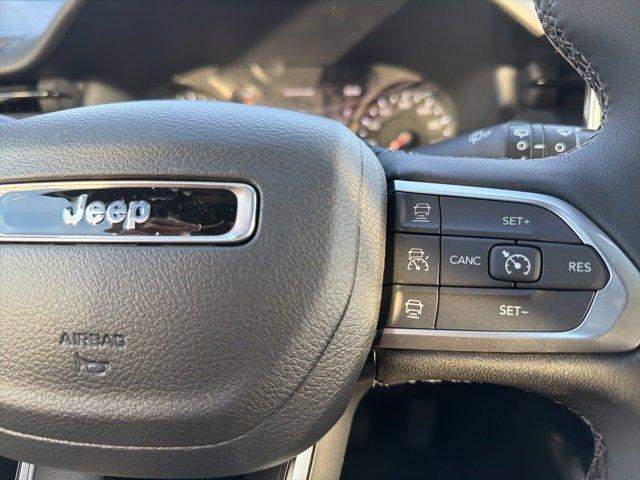 Photo of 2026 Bright White Clearcoat Jeep Compass