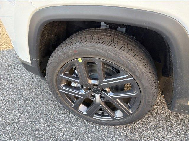 Photo of 2026 Bright White Clearcoat Jeep Compass