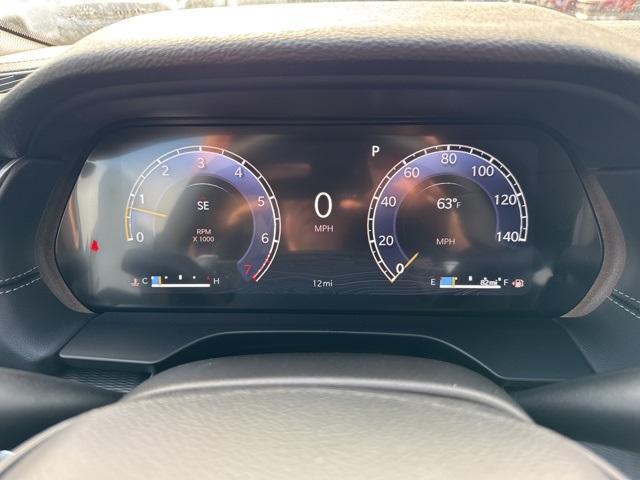 Photo of 2025 Bright White Clearcoat Jeep Grand Cherokee