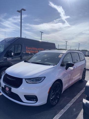 2024 Chrysler Pacifica