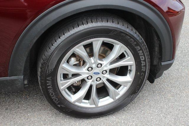Photo of 2022 Red Ford Explorer