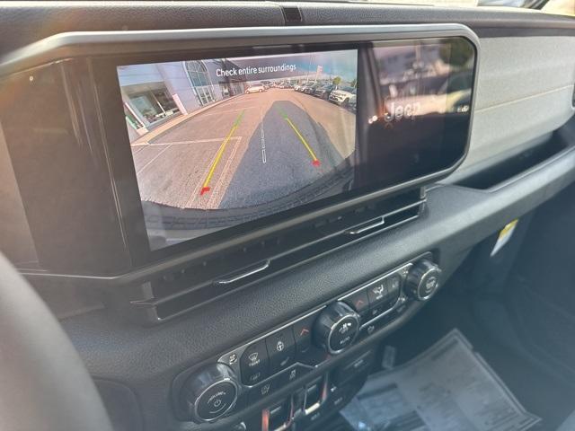 Photo of 2025 Anvil Clearcoat Jeep Wrangler