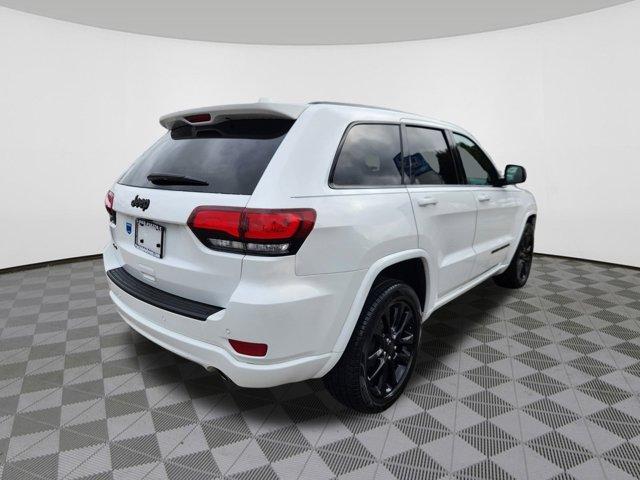 Photo of 2020 Bright White Clearcoat Jeep Grand Cherokee