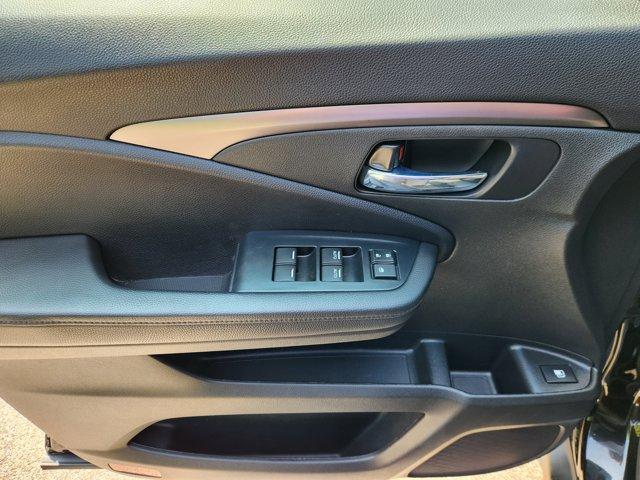 Photo of 2022 Crystal Black Pearl Honda Pilot