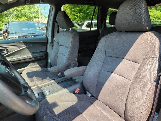 Photo of 2022 Crystal Black Pearl Honda Pilot