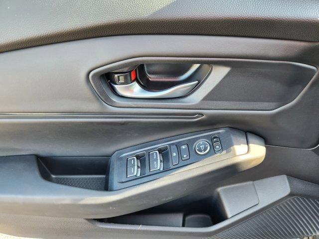 Photo of 2025 Platinum White Pearl Honda Accord