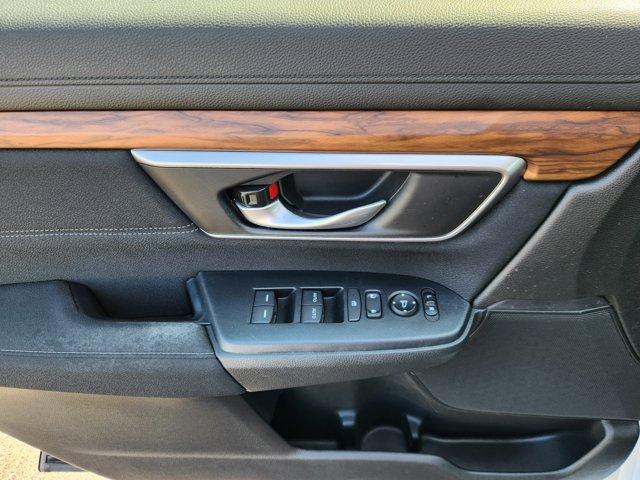 Photo of 2022 Platinum White Pearl Honda CR-V