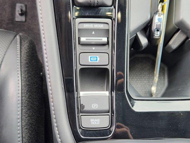 Photo of 2023 Lunar Silver Metallic Honda Accord Hybrid