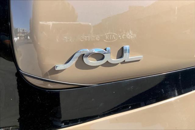 Photo of 2014 Latte Brown Kia Soul