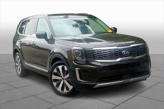 Photo of 2020 Dark Moss Kia Telluride