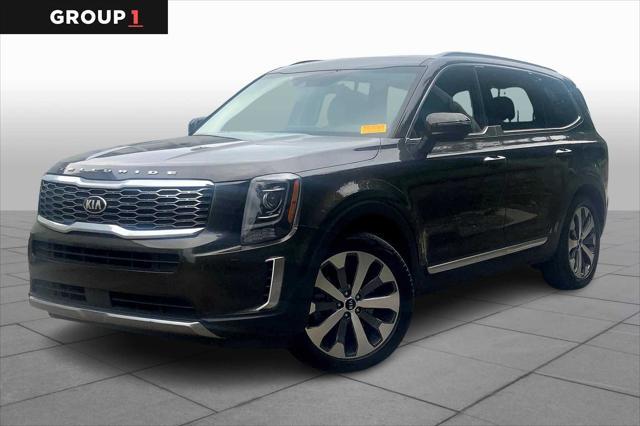 Photo of 2020 Dark Moss Kia Telluride