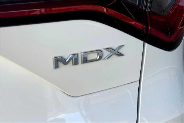 Photo of 2022 Platinum White Pearl Acura MDX