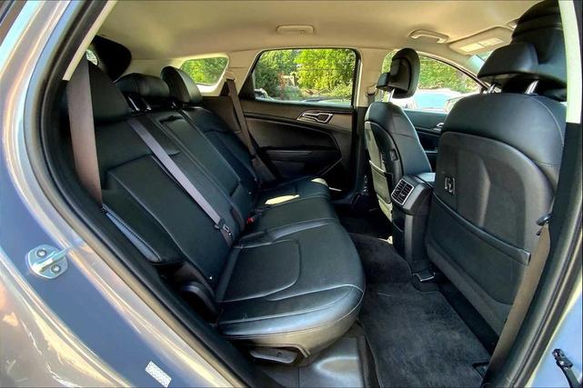 Photo of 2023 Everlasting Silver Kia Sportage