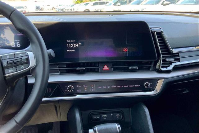 Photo of 2023 Everlasting Silver Kia Sportage