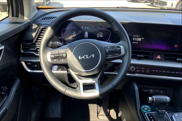 Photo of 2023 Everlasting Silver Kia Sportage