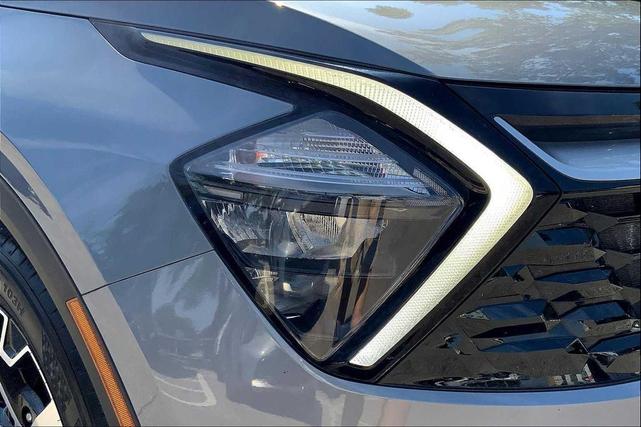 Photo of 2023 Everlasting Silver Kia Sportage