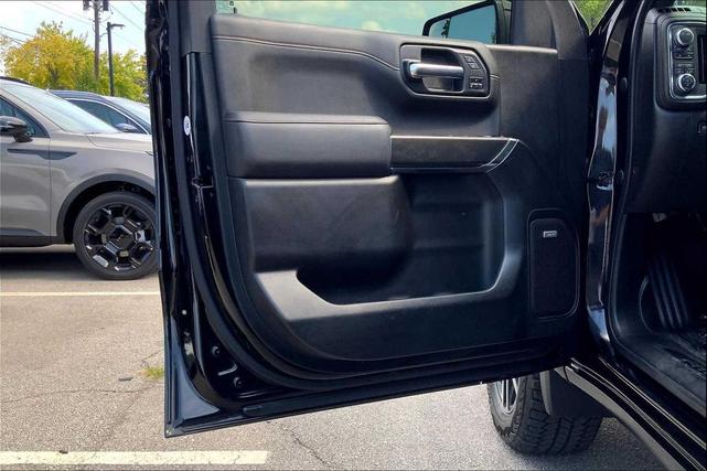 Photo of 2022 Ebony Twilight Metallic GMC Sierra 1500
