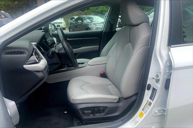 Photo of 2023 Ice Cap Toyota Camry