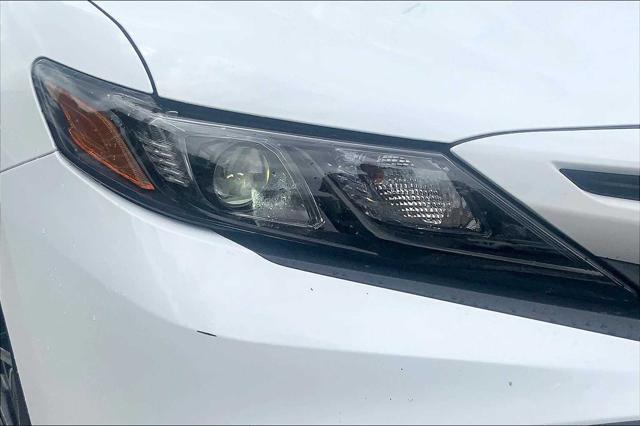 Photo of 2023 Ice Cap Toyota Camry