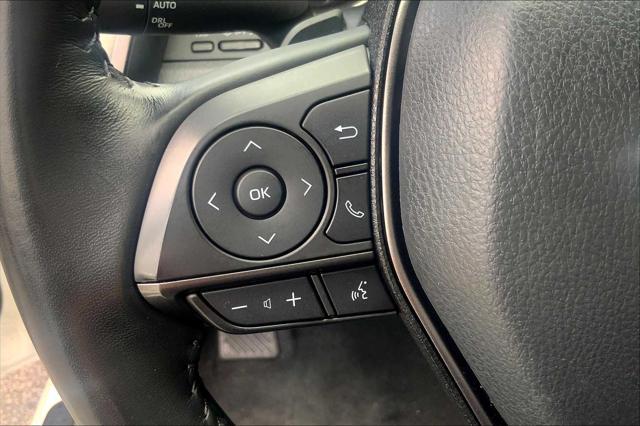 Photo of 2023 Ice Cap Toyota Camry