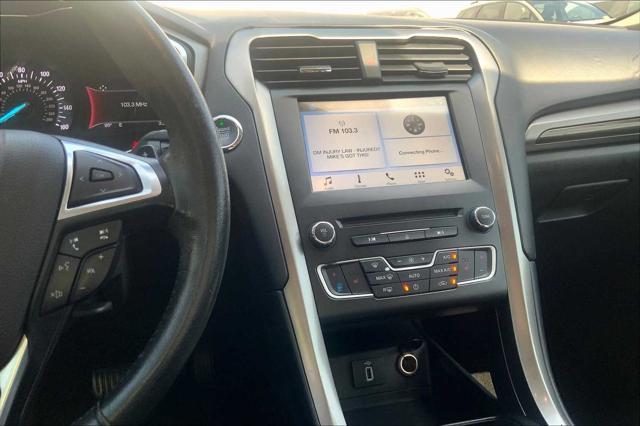 Photo of 2017 BLUE LIGHTNING Ford Fusion