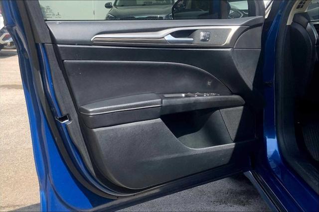 Photo of 2017 BLUE LIGHTNING Ford Fusion