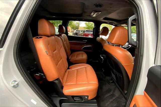 Photo of 2024 Wolf Gray Kia Telluride