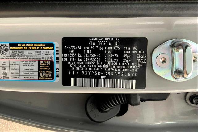 Photo of 2024 Wolf Gray Kia Telluride