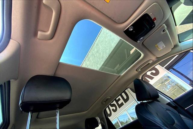 Photo of 2024 Wolf Gray Kia Sorento