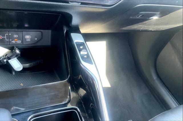 Photo of 2024 Wolf Gray Kia Sorento