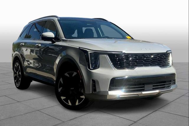 Photo of 2024 Wolf Gray Kia Sorento
