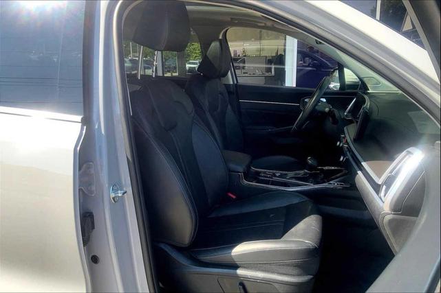 Photo of 2024 Wolf Gray Kia Sorento