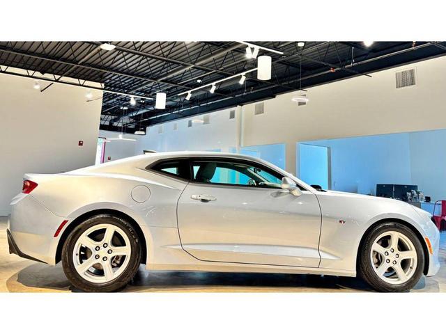 Photo of 2017 Arctic Blue Metallic Chevrolet Camaro