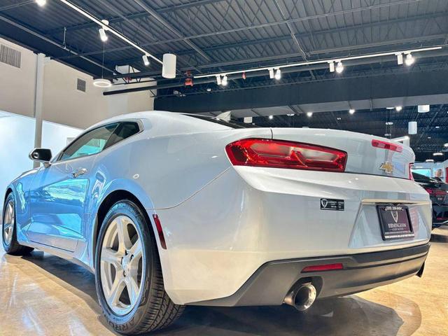 Photo of 2017 Arctic Blue Metallic Chevrolet Camaro