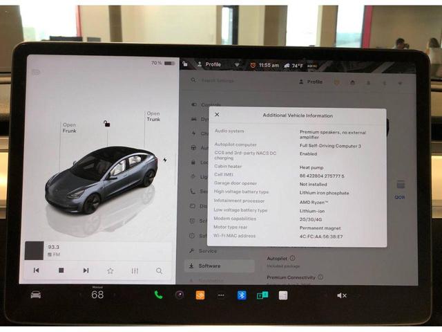 Photo of 2022 Gray Tesla Model 3