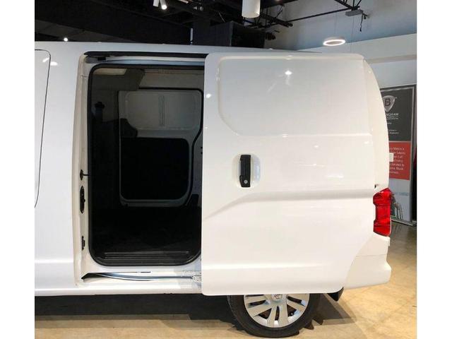 Photo of 2018 Fresh Powder Nissan NV200