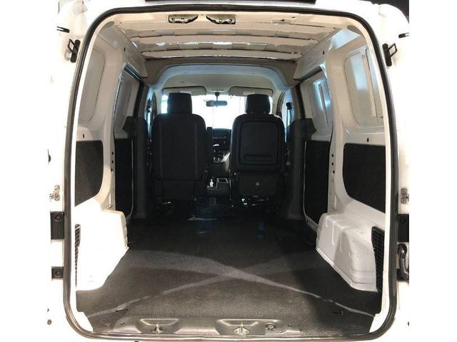 Photo of 2018 Fresh Powder Nissan NV200