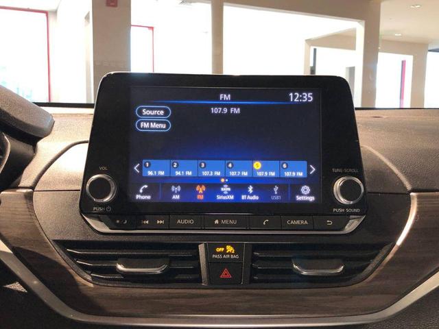 Photo of 2024 Super Black Nissan Altima